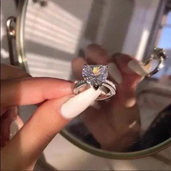 NEW HEART 925 STERLING SILVER DIAMOND RING, CUTE RING, SHINY RING. - Picture 4 of 5